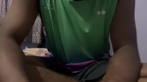 Snapshot of mananmathew95 chatting on 09-25-25, 07:01 mananmathew95 online show from 09-25-25, 07:01