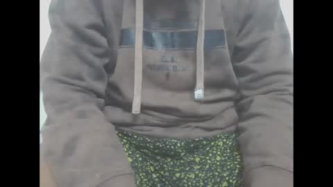 Snapshot of mananmathew95 chatting on 11-17-25, 06:14 mananmathew95 online show from 11-17-25, 06:14