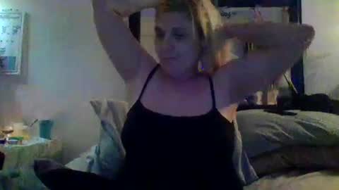 mindy22 online show from 02-14-25, 02:07