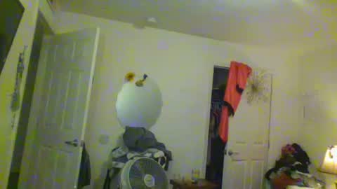 mindy22 online show from 10-16-25, 03:18