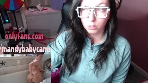 Snapshot of mandybabyxxx chatting on 12-14-24, 01:28 MandyBabyXXX online show from 12-14-24, 01:28