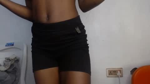 Snapshot of mandymia chatting on 10-26-25, 05:41 mandymia online show from 10-26-25, 05:41