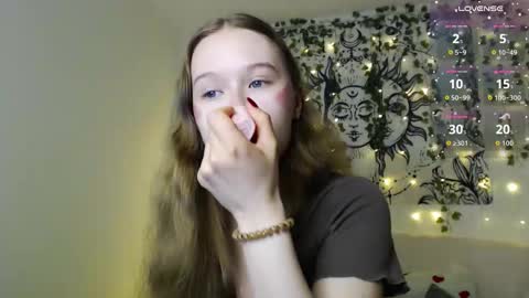 Snapshot of mandymilson chatting on 10-05-25, 06:06 Mandy online show from 10-05-25, 06:06