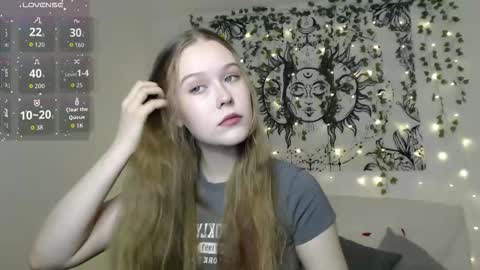 Snapshot of mandymilson chatting on 10-14-25, 03:13 Mandy online show from 10-14-25, 03:13