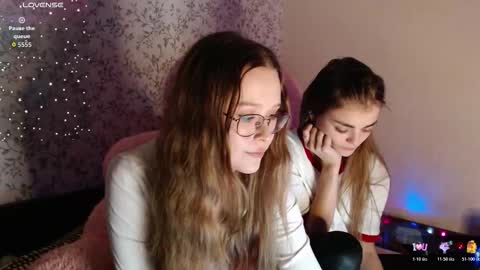 Snapshot of mandymilson chatting on 10-19-25, 06:19 Mandy online show from 10-19-25, 06:19