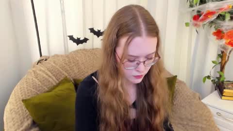 Snapshot of mandymilson chatting on 10-25-25, 02:46 Mandy online show from 10-25-25, 02:46