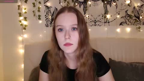 Snapshot of mandymilson chatting on 12-18-25, 04:35 Mandy online show from 12-18-25, 04:35