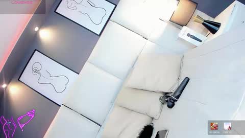 manellyksparklee online show from 05-11-26, 01:06