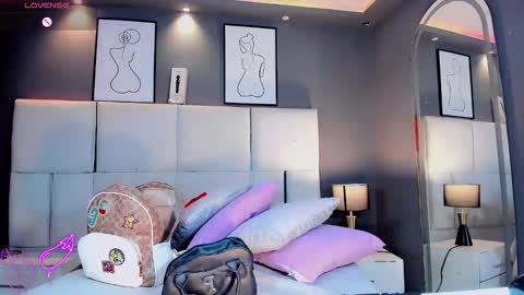 manellyksparklee online show from 06-06-26, 12:43
