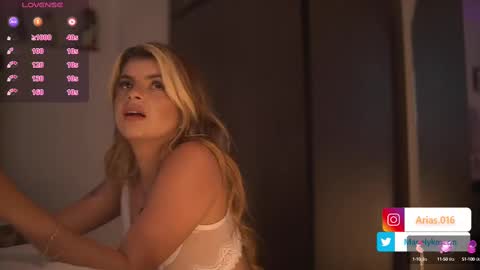 Snapshot of manelyk_10 chatting on 02-12-25, 08:50 online show from 02-12-25, 08:50