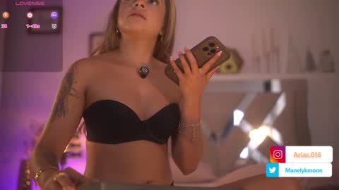 Snapshot of manelyk_10 chatting on 02-18-25, 07:19 online show from 02-18-25, 07:19