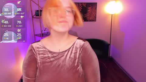 manic_pixie_ online show from 04-09-26, 03:28