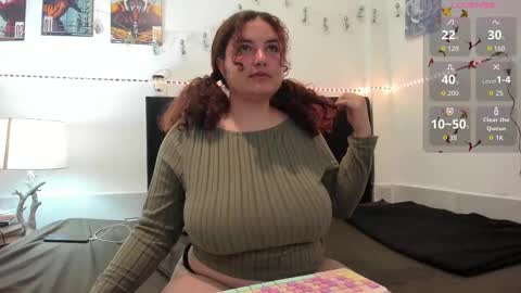 Snapshot of manina_molly chatting on 09-14-25, 06:01 MOLLY online show from 09-14-25, 06:01