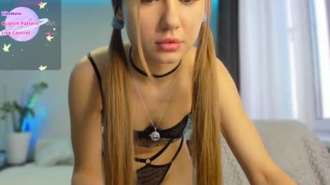 Snapshot of manita_misti chatting on 01-08-25, 09:00 Manita online show from 01-08-25, 09:00