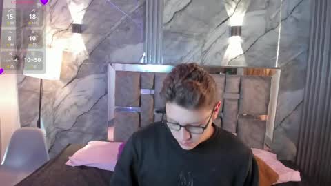Manson and Zoe online show from 05-07-26, 11:37