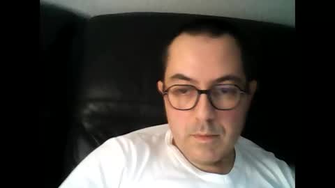 manu5933 online show from 12-18-24, 08:42