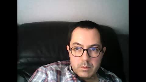 manu5933 online show from 02-25-25, 03:49