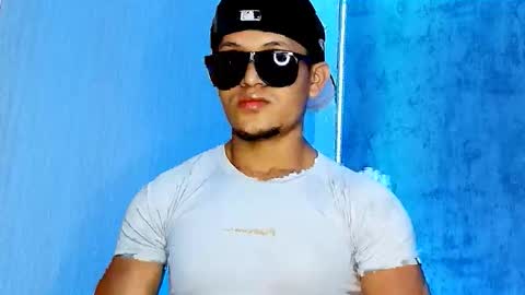 Manuel online show from 02-01-26, 01:15