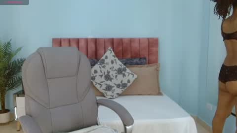 Manuela Giraldo online show from 07-30-26, 12:15