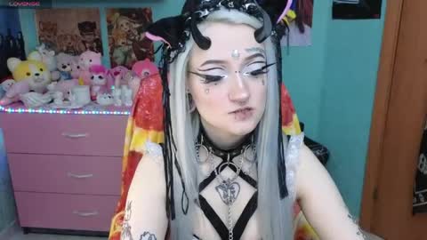 Manuela online show from 04-14-26, 08:26