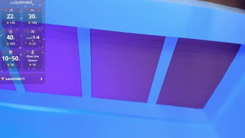 Snapshot of manuelaevans_ chatting on 05-27-26, 01:57 Manuela online show from 05-27-26, 01:57