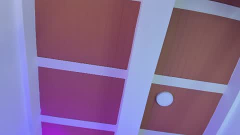 Snapshot of manuelaevans_ chatting on 06-11-26, 11:36 Manuela online show from 06-11-26, 11:36
