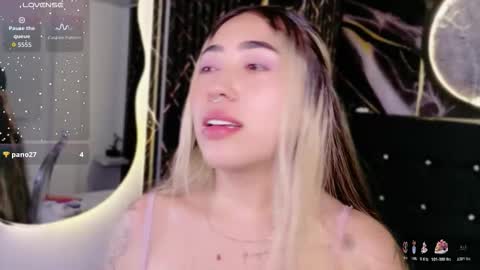 Manuela  online show from 12-04-25, 04:33