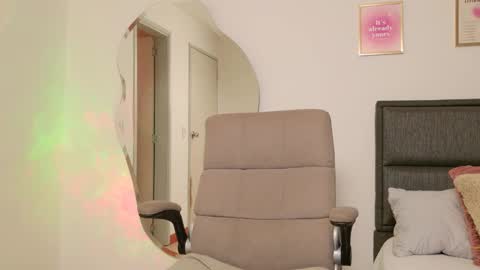     online show from 03-11-25, 02:32