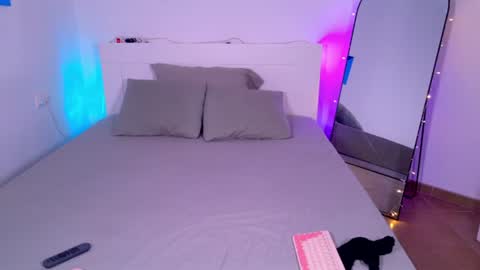     online show from 07-26-26, 12:12
