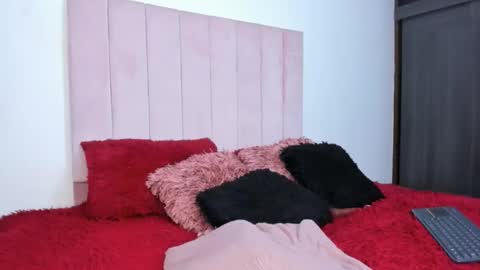 Mara  online show from 12-04-24, 01:25