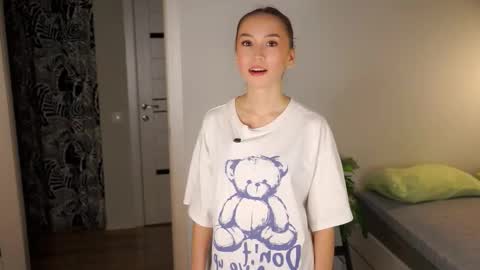 Eva online show from 10-13-25, 04:45