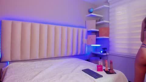 Mara  online show from 09-28-25, 12:21