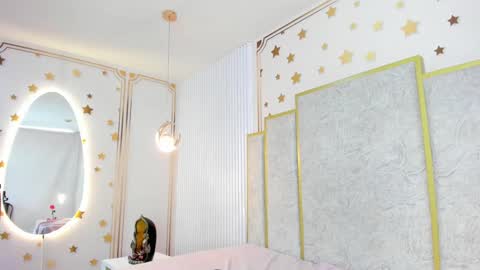 Snapshot of maraluna_ chatting on 02-01-25, 05:37 Maraluna online show from 02-01-25, 05:37