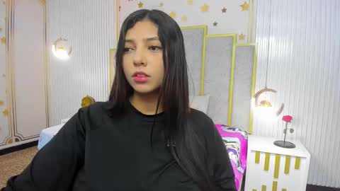 Snapshot of maraluna_ chatting on 10-04-25, 10:57 Maraluna online show from 10-04-25, 10:57
