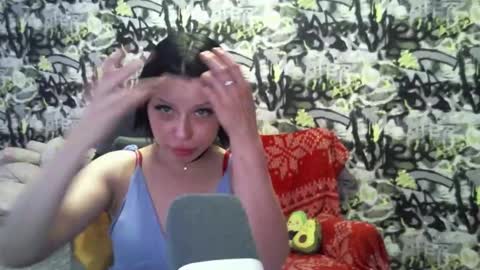 Snapshot of marble_kitten chatting on 12-20-25, 11:28 marble_kitten online show from 12-20-25, 11:28