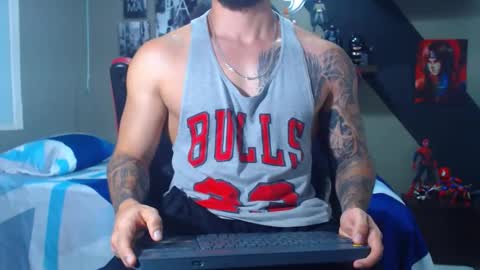 Snapshot of marcel_craw0796 chatting on 12-17-25, 12:00 MARCEL online show from 12-17-25, 12:00