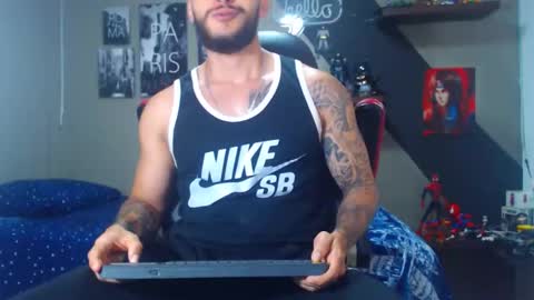 Snapshot of marcel_craw0796 chatting on 05-18-26, 02:12 MARCEL online show from 05-18-26, 02:12