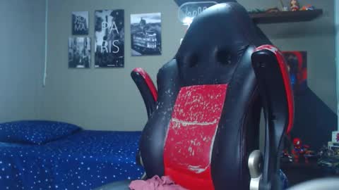 Snapshot of marcel_craw0796 chatting on 06-02-26, 03:30 MARCEL online show from 06-02-26, 03:30