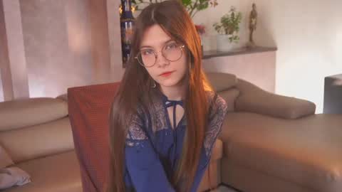 Snapshot of marcelinahumphry chatting on 03-23-26, 12:31 Eva online show from 03-23-26, 12:31