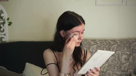 Snapshot of marceline_lu chatting on 02-18-26, 03:57 Marcelline online show from 02-18-26, 03:57