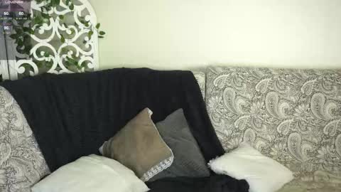 Snapshot of marceline_lu chatting on 02-20-26, 06:19 Marcelline online show from 02-20-26, 06:19