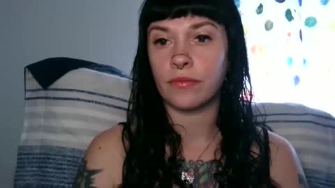 Snapshot of marcelinealtaria chatting on 12-22-25, 04:15 MarcelineAltaria online show from 12-22-25, 04:15