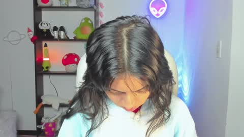 Snapshot of marcelinegh chatting on 12-12-24, 10:56 Marceline online show from 12-12-24, 10:56