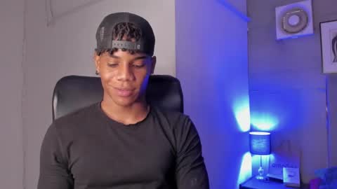 Snapshot of marcelo_dosantos77 chatting on 01-17-25, 10:00 MARCELO online show from 01-17-25, 10:00