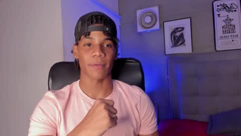 Snapshot of marcelo_dosantos77 chatting on 01-18-25, 03:53 MARCELO online show from 01-18-25, 03:53