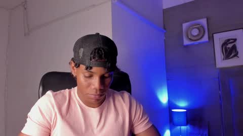 Snapshot of marcelo_dosantos77 chatting on 01-18-25, 10:06 MARCELO online show from 01-18-25, 10:06