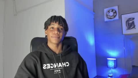 Snapshot of marcelo_dosantos77 chatting on 01-20-25, 06:53 MARCELO online show from 01-20-25, 06:53