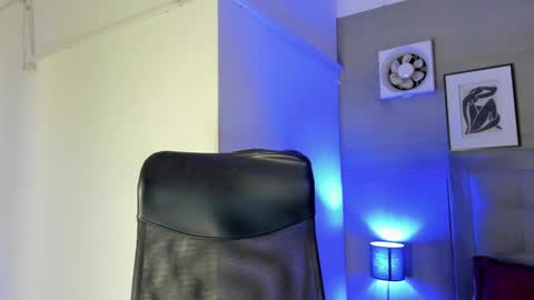 Snapshot of marcelo_dosantos77 chatting on 02-03-25, 03:42 MARCELO online show from 02-03-25, 03:42