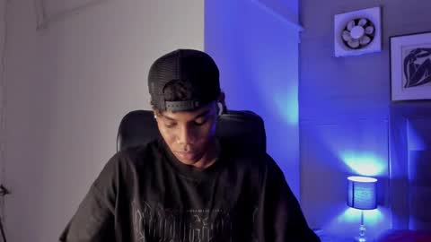 Snapshot of marcelo_dosantos77 chatting on 02-07-25, 06:45 MARCELO online show from 02-07-25, 06:45