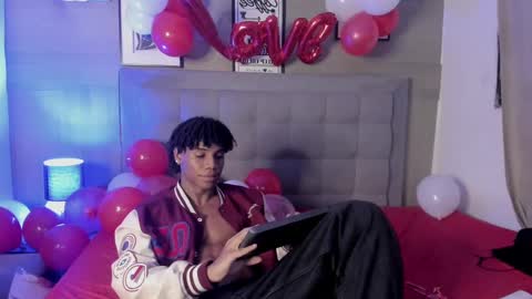 Snapshot of marcelo_dosantos77 chatting on 02-15-25, 04:47 MARCELO online show from 02-15-25, 04:47